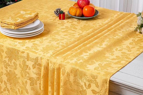 OEM Christmas Jacquard Tablecloth Waterproof Damask Floral Pattern Table Cloth, Heavy Weight Wipeable Wrinkle Free Table Covers For Dinner Or Daily Uses