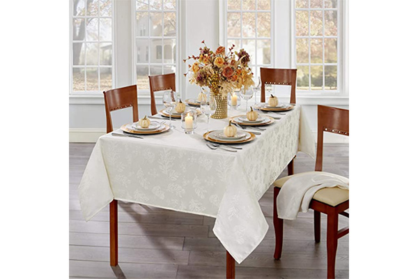 Home Fashions Elegant Woven Leaves Jacquard Damask Tablecloth