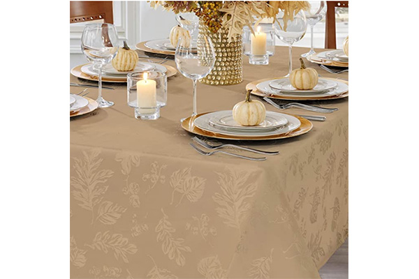 Home Fashions Elegant Woven Leaves Jacquard Damask Tablecloth