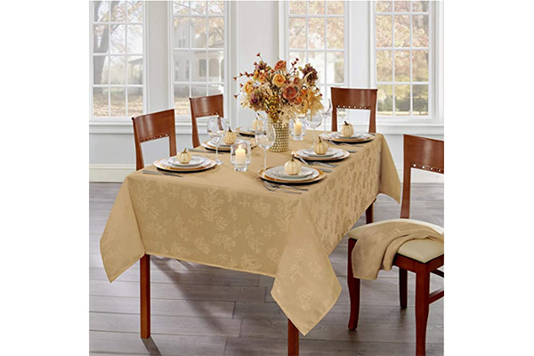 Home Fashions Elegant Woven Leaves Jacquard Damask Tablecloth