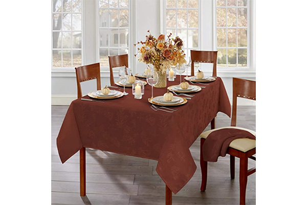 Home Fashions Elegant Woven Leaves Jacquard Damask Tablecloth